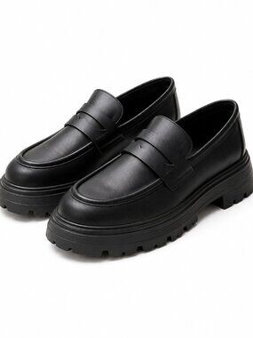 Steve Madden Black Chunky Lug Sole Loafers | Platform Loafers | BARB Size 8
